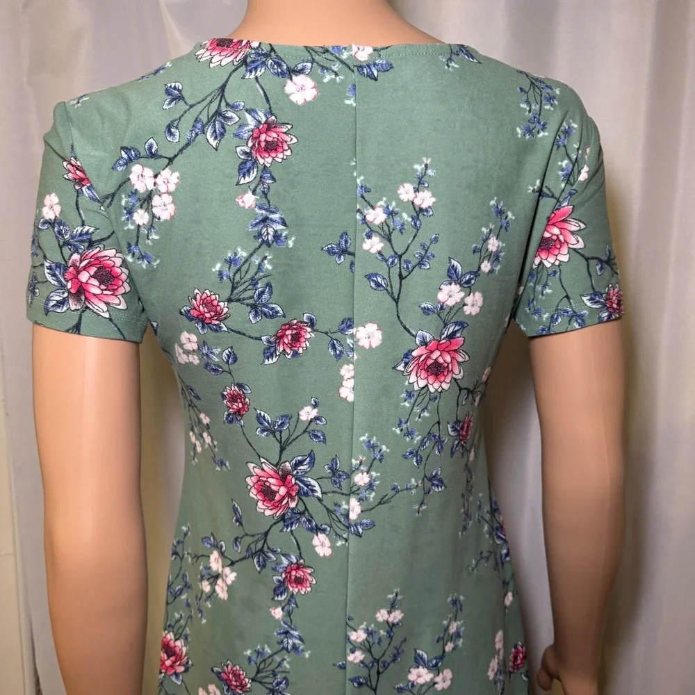 Rue 21 Spring Green‎ Floral Print T-Shirt Dress Size Small Lattice chest